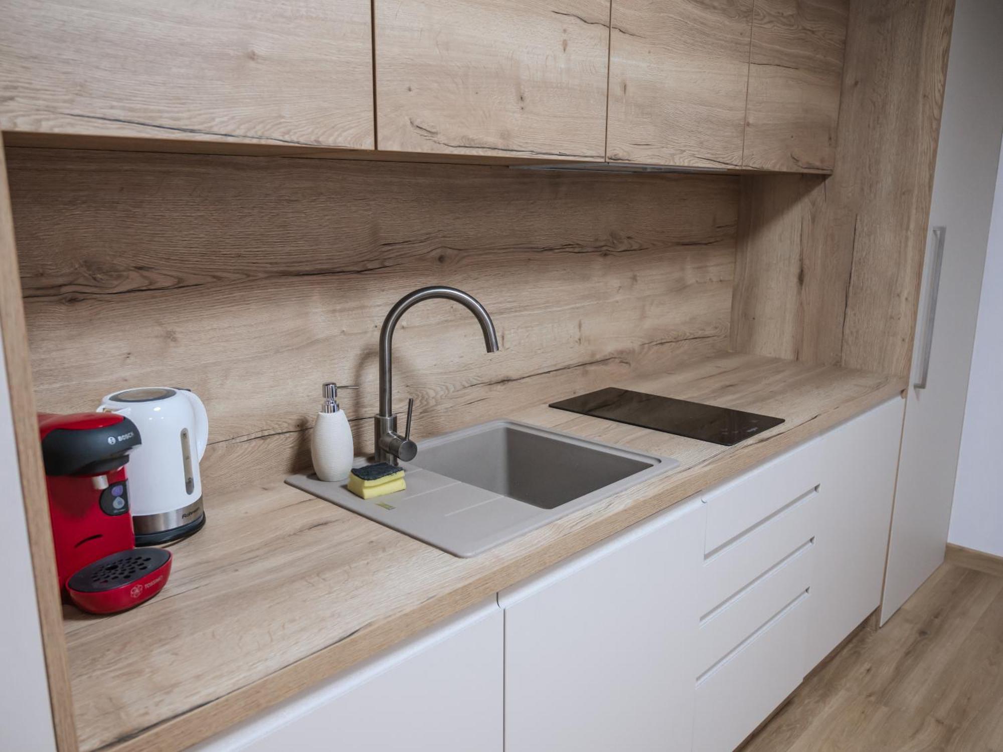 Atelier Smutna Appartement Ostrava Buitenkant foto