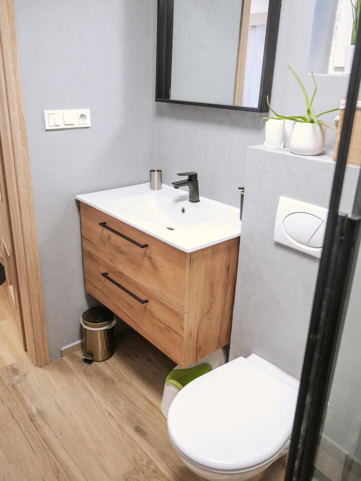 Atelier Smutna Appartement Ostrava Buitenkant foto
